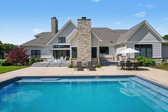 3357 Trentino Court, Valparaiso, IN 46385