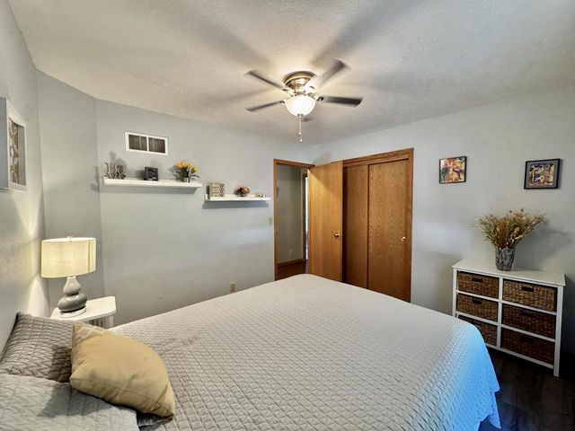 624 Brookstone WAY, Watertown, WI 53094