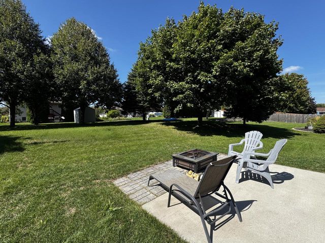 624 Brookstone WAY, Watertown, WI 53094