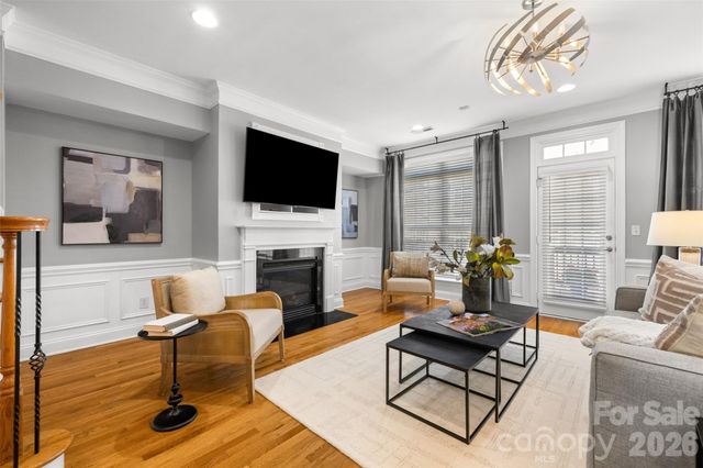 7810 Springs Village Lane, Charlotte, NC 28226