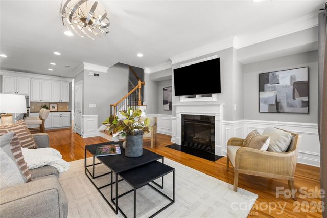 7810 Springs Village Lane, Charlotte, NC 28226