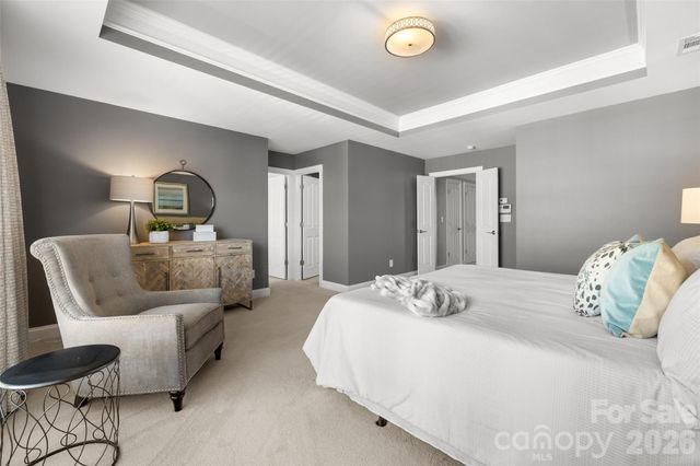 7810 Springs Village Lane, Charlotte, NC 28226