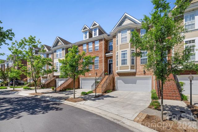 7810 Springs Village Lane, Charlotte, NC 28226
