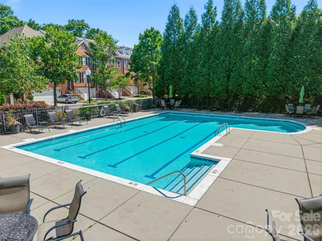 7810 Springs Village Lane, Charlotte, NC 28226