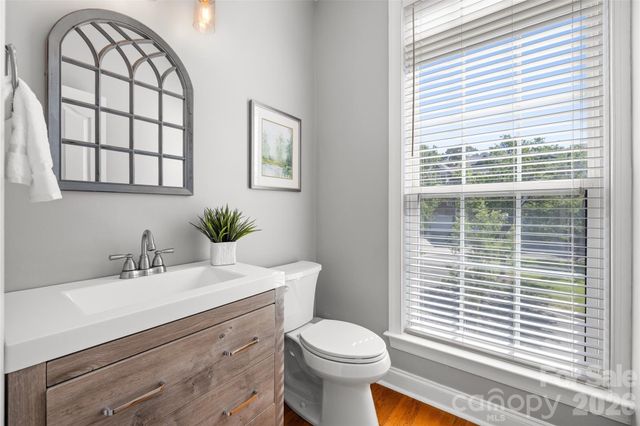 7810 Springs Village Lane, Charlotte, NC 28226