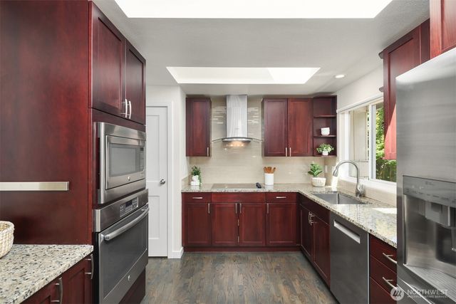 12820 87th Avenue, Kirkland, WA 98034