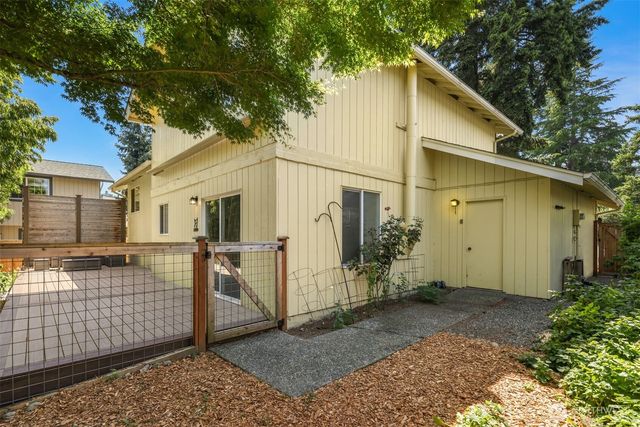 12820 87th Avenue, Kirkland, WA 98034