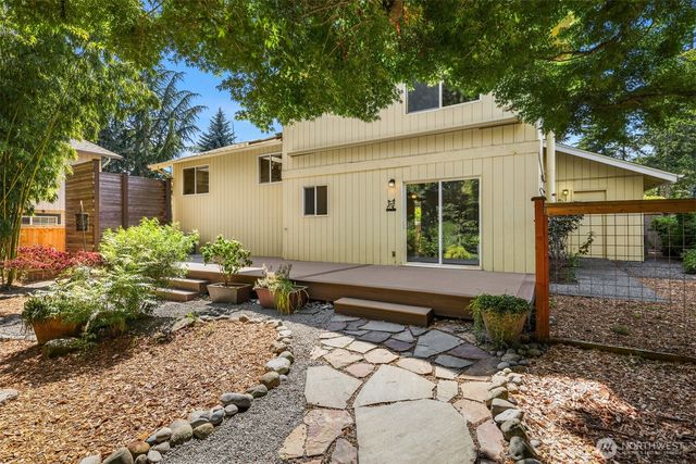 12820 87th Avenue, Kirkland, WA 98034
