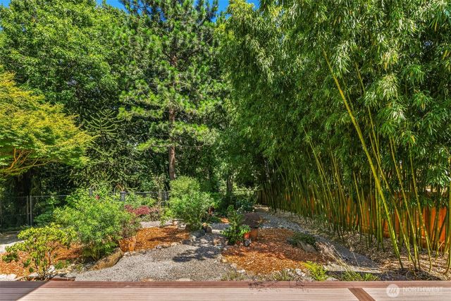 12820 87th Avenue, Kirkland, WA 98034