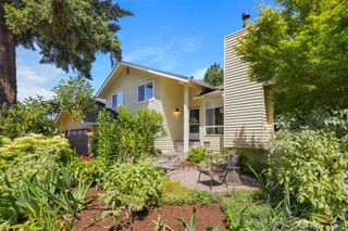 12820 87th Avenue, Kirkland, WA 98034