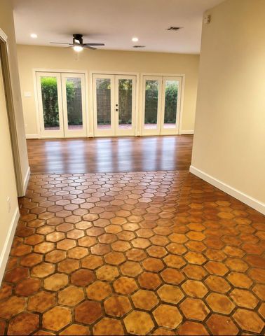 223 Asbury Street, Houston, TX 77007