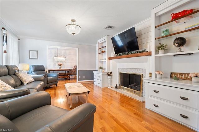 3630 Grandview Club Road, Pfafftown, NC 27040