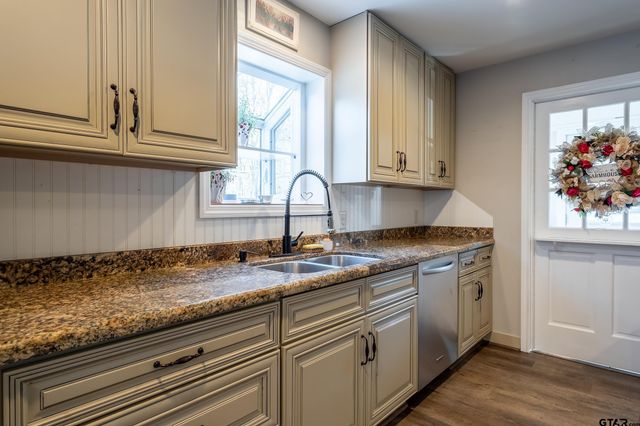 14963 Hwy 64 E, Tyler, TX 75707