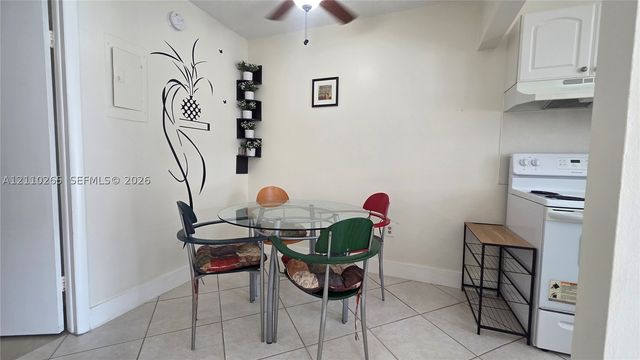 415 NE 2nd St 106, Hallandale Beach, FL 33009