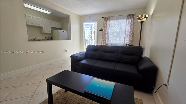 415 NE 2nd St 106, Hallandale Beach, FL 33009
