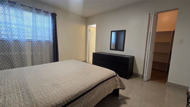 415 NE 2nd St 106, Hallandale Beach, FL 33009