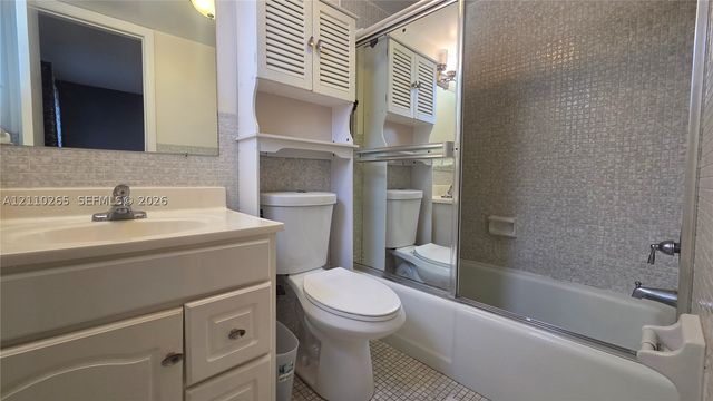 415 NE 2nd St 106, Hallandale Beach, FL 33009