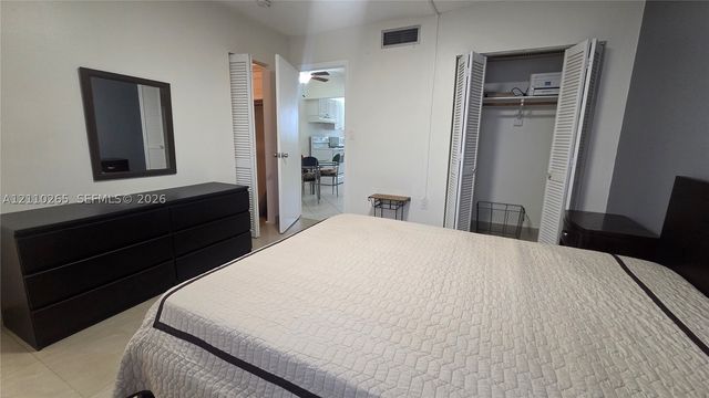 415 NE 2nd St 106, Hallandale Beach, FL 33009