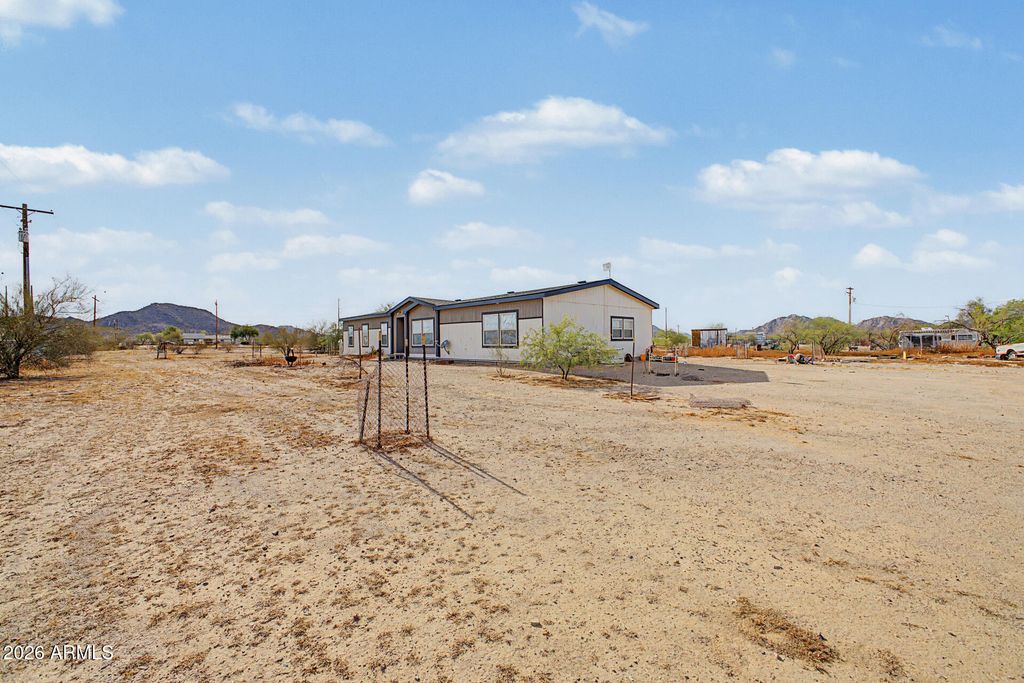 52440 W TEEL Road, Maricopa, AZ 85139 — photo 2