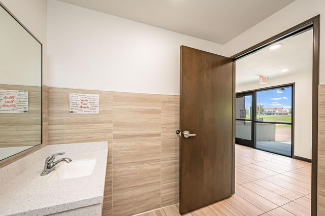 1235 Highway 15 S, Fairmont, MN 56031