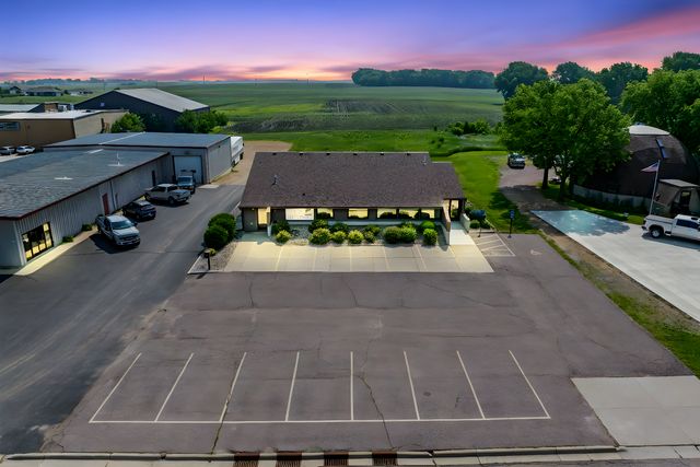 1235 Highway 15 S, Fairmont, MN 56031