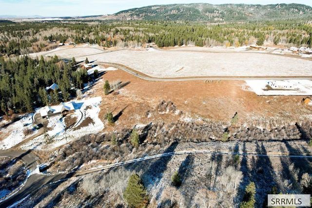 1656 Shadow Loop South, Ashton, ID 83420