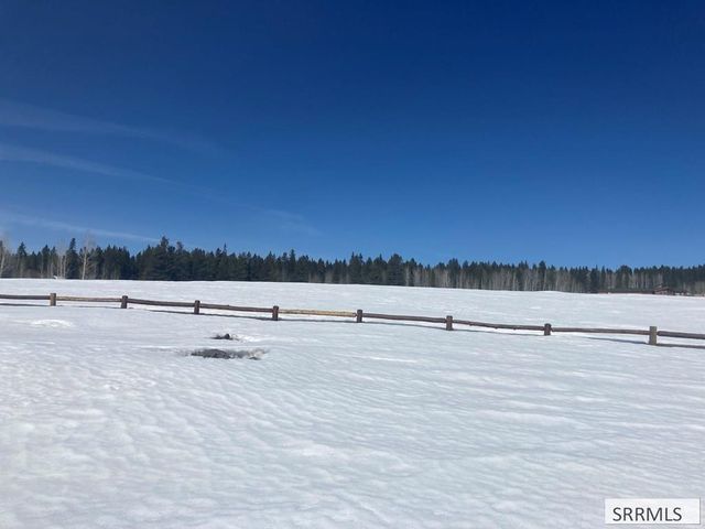 1656 Shadow Loop South, Ashton, ID 83420