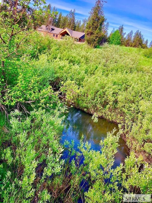 Image 27 of property listing at 1656 Shadow Loop South, Ashton, ID 83420