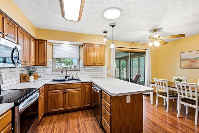 2018 Candleberry Drive, Grove City, OH 43123