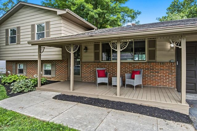 2018 Candleberry Drive, Grove City, OH 43123