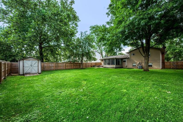 2018 Candleberry Drive, Grove City, OH 43123