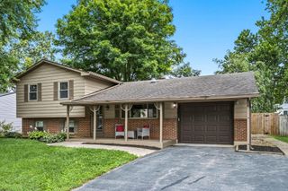 2018 Candleberry Drive, Grove City, OH 43123