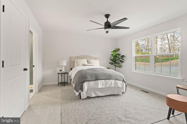 729 VAWTER CORNER RD, Louisa, VA 23093