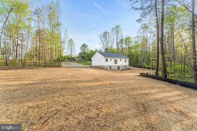 729 VAWTER CORNER RD, Louisa, VA 23093