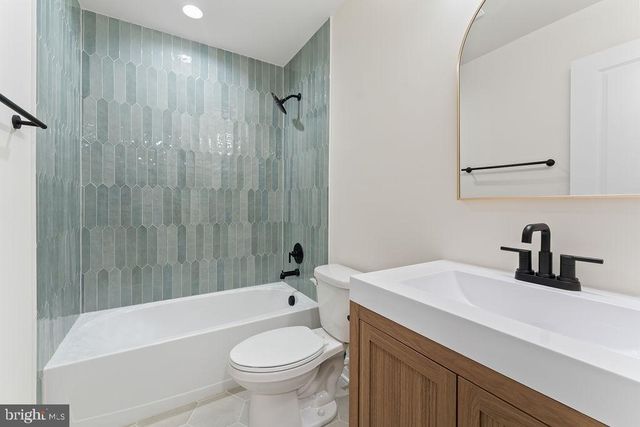729 VAWTER CORNER RD, Louisa, VA 23093
