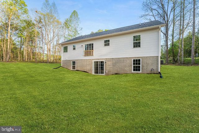 729 VAWTER CORNER RD, Louisa, VA 23093