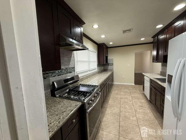 4 RACHEL Terrace, Piscataway, NJ 08854