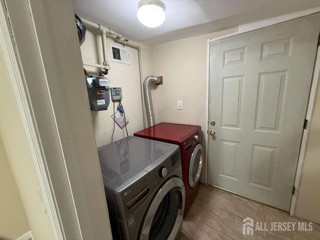 4 RACHEL Terrace, Piscataway, NJ 08854