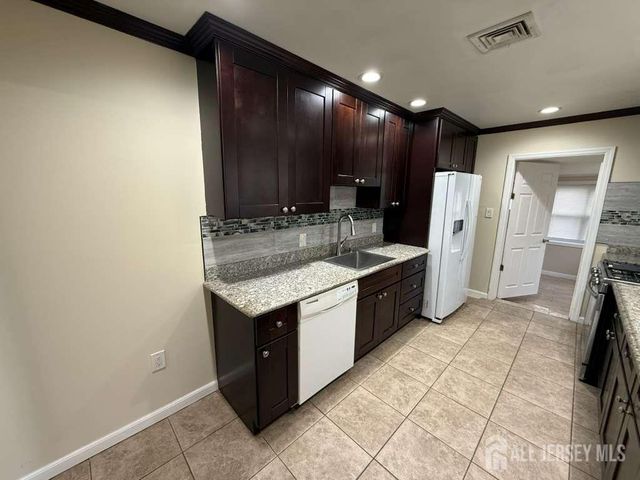 4 RACHEL Terrace, Piscataway, NJ 08854