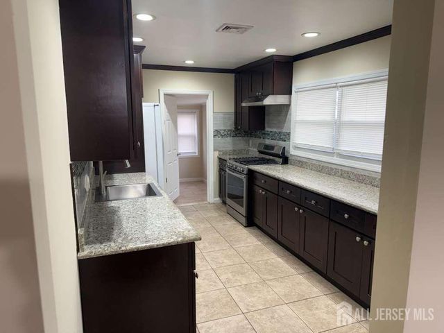 4 RACHEL Terrace, Piscataway, NJ 08854