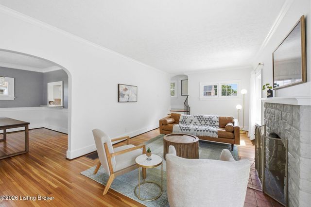 2505 Broadmeade Rd, Louisville, KY 40205
