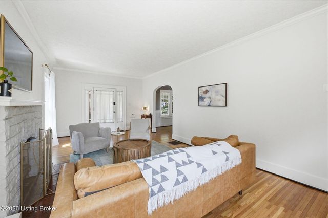 2505 Broadmeade Rd, Louisville, KY 40205