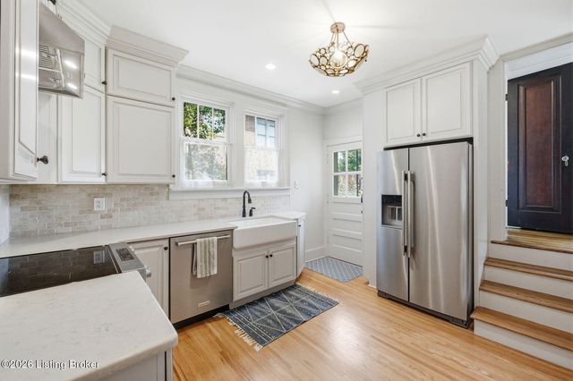 2505 Broadmeade Rd, Louisville, KY 40205
