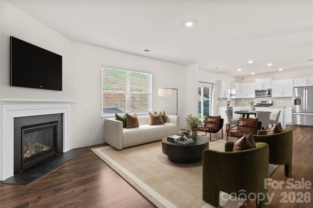 814 Monterey Court, Asheville, NC 28806