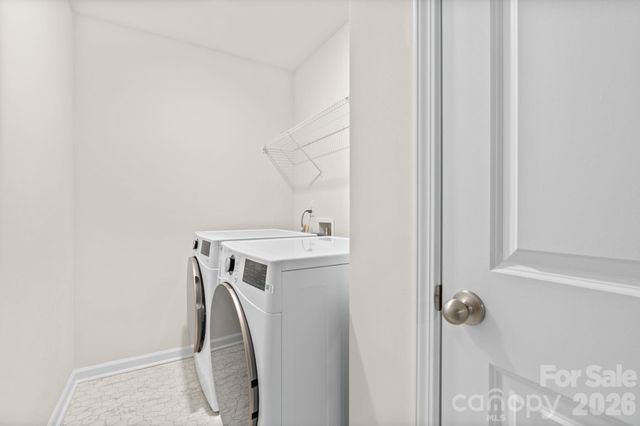 814 Monterey Court, Asheville, NC 28806