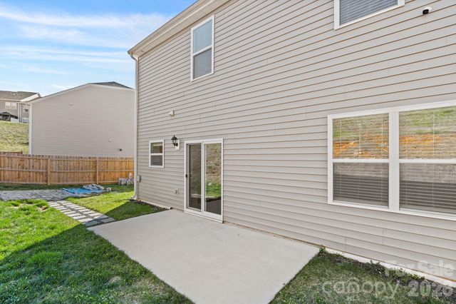 814 Monterey Court, Asheville, NC 28806