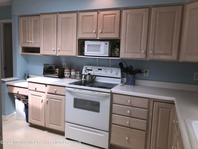 419 Jersey Avenue, Spring Lake, NJ 07762