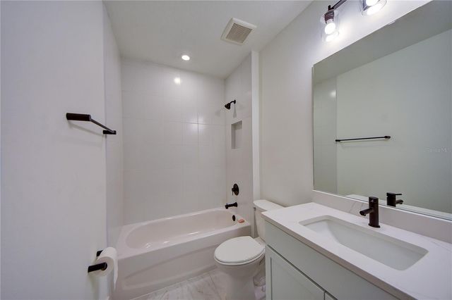 323 15TH STREET N, St Petersburg, FL 33705