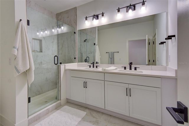 323 15TH STREET N, St Petersburg, FL 33705