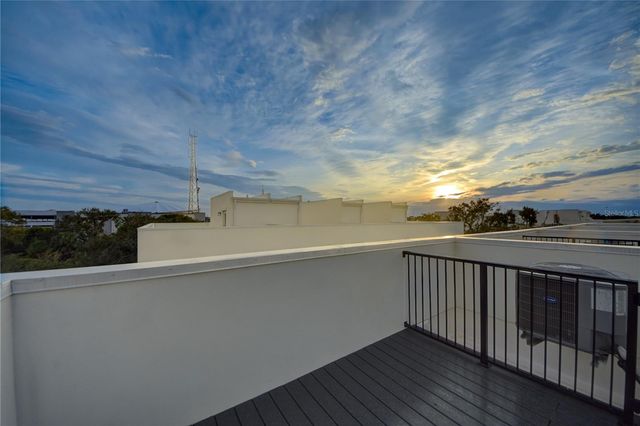 323 15TH STREET N, St Petersburg, FL 33705